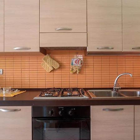 La Gradinata Sul Mare Apartment *